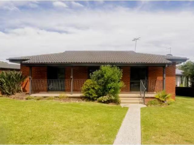 2 BRENNAN PLACE, BLACKETT House for rent Listed by Paula Siro.