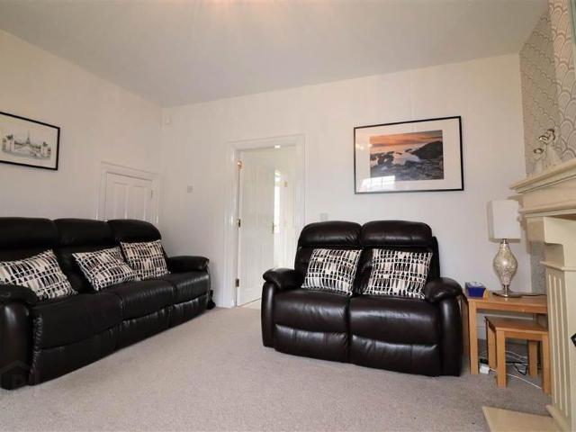 2 Breton Way, Lisburn, BT28 3ZF