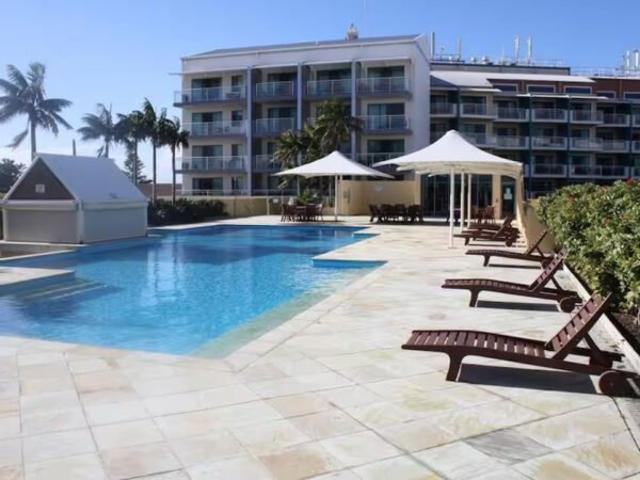 2 B/ROOM UNIT IN THE OAKS INC AMENITIES