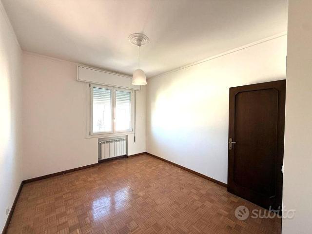 2 CAMERE