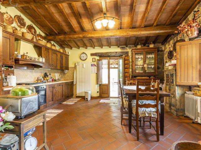 2 Camere Casale Toscana in Vendita A2617taa 150m² Castiglione d'Orcia