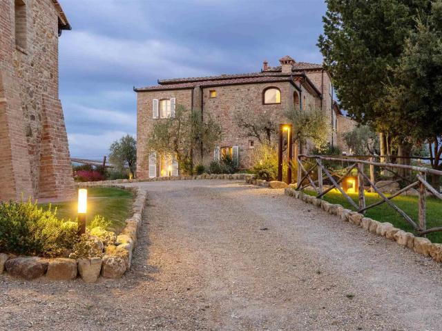 2 camere da letto Appartamento Toscana In Vendita A8. 220m² San Gimignano