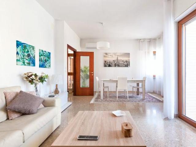 2 camere da letto, Lecce Lecce 73100 71723677