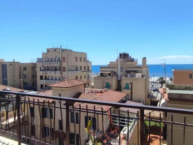 2 camere da letto, Lido di Ostia Lido di Ostia 00121 LS104896145