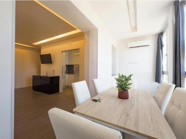 2 camere da letto, Rome Rome 00122 103655422
