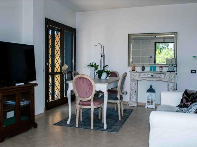 2 camere da letto, Rome Rome 00124 94993761