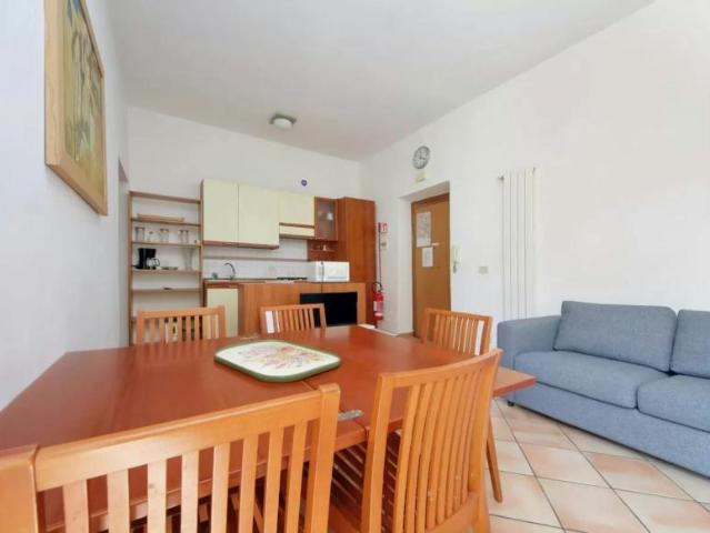 2 camere da letto, Rome Rome 00153 105861060