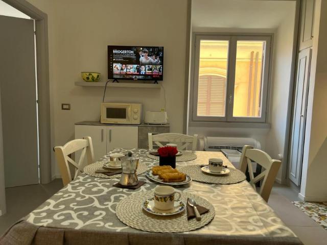 2 camere da letto, Rome Rome 00192 105468095