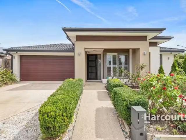 2 Canning Drive, Mickleham, VIC 3064 House for Rent