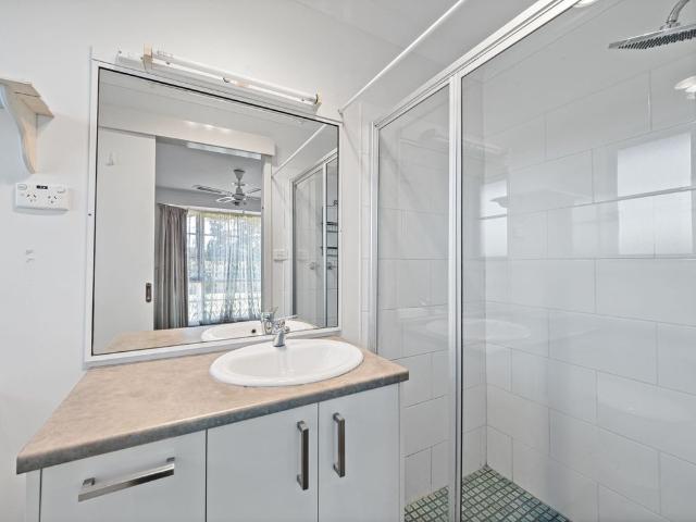 2 Canterbury Way Churchill VIC