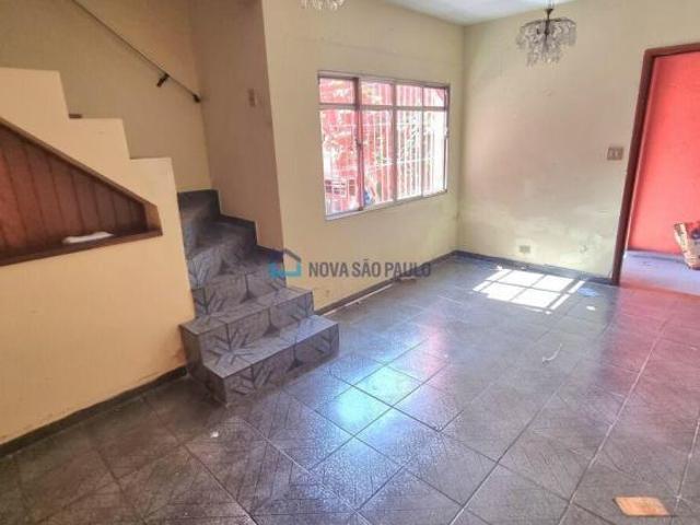 2 Casas mesmo terreno de 240m²,cômodos grandes, quintal, Espaço Gourmet,1Vaga! P