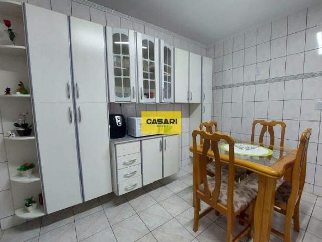 2 Casas no Mesmo Terreno | 236 m² | Moradia + Renda em Localização Estratégica