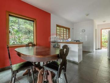 2 casas com 6 quartos em Santa Tereza ilhabela