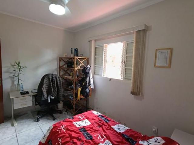 2 casas completas em terreno de 500 m² no Jardim Campos Elíseos – R$ 890 mil