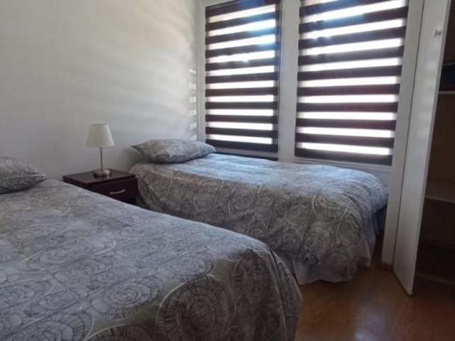 2 CASAS CON VISTA, ACCESO Y ORILLA DE LAGO EN SECTOR RIO PESCADO