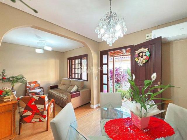 2 Casas em um terreno na Vila Jardim