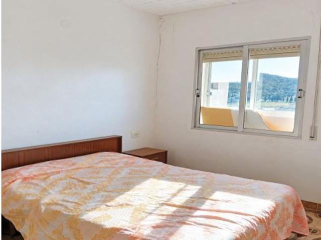 2 casas independientes en venta en Graja de Campalbo