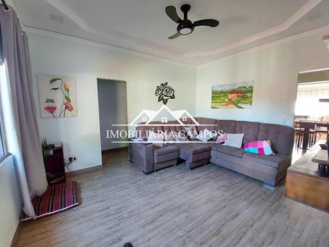 2 CASAS JARDIM PORTO ALEGRE COM ENTRADAS INDIVIDUAIS E TERRENO MEDINDO 498,87 M