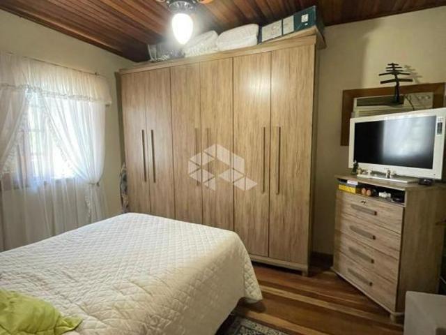 2 casas pelo preço de 1, Bairro São Sebastião em Porto Alegre