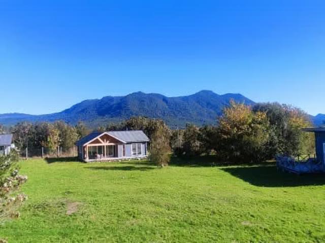 2 Casas + 1 cabaña parcela 5.000 m² | 5 dormitorios por 5600.00 en Puerto Montt