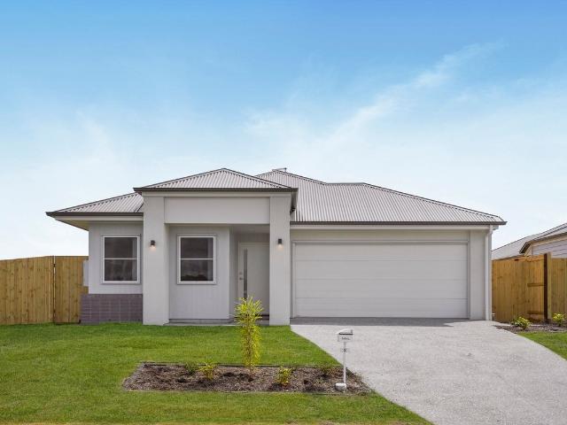 2 Carnaby Way, Logan Reserve