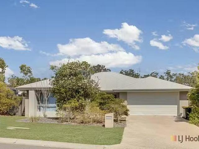 2 Caulder Esplanade, Boyne Island, QLD 4680
