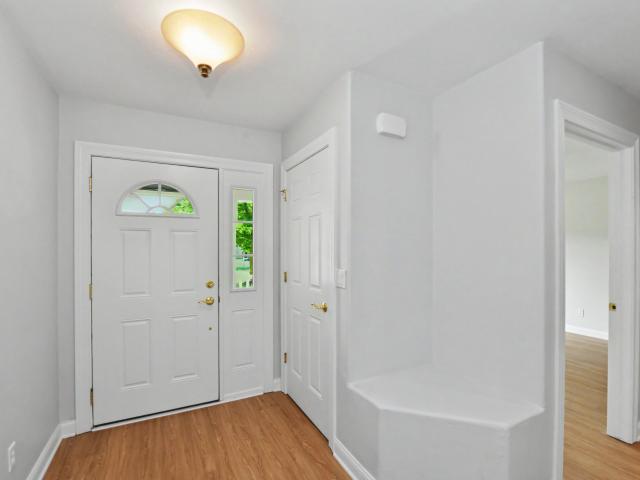 2 Cedar Ln
