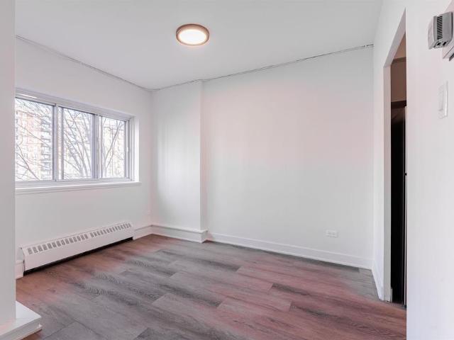 2 CH 1 SDB Montréal $1,749 /mo