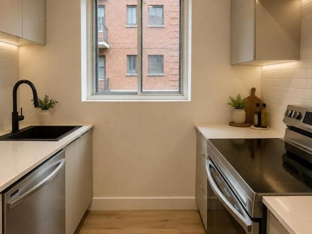 2 CH 1 SDB Montréal $1,800 /mo