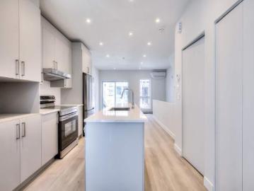 2 CH 1 SDB Montréal $2,000 /mo