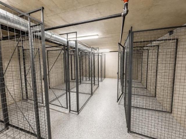 2 CH 1 SDB LASALLE $2,350 /mo