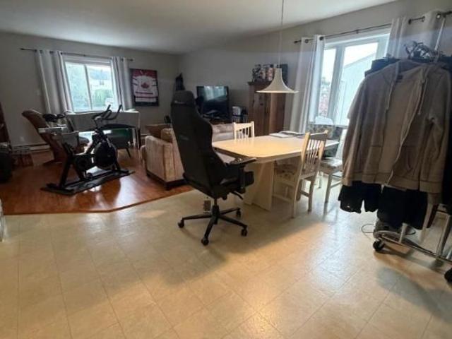 2 CH 1 SDB Lévis $1,200 /mo