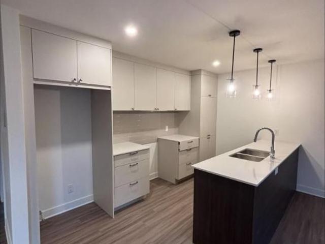 2 CH 1 SDB Saint Hyacinthe $1,400 /mo