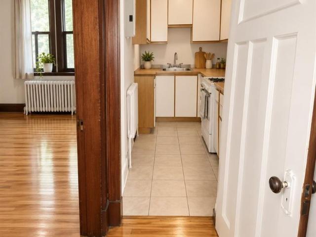 2 CH 1 SDB Westmount $1,795 /mo