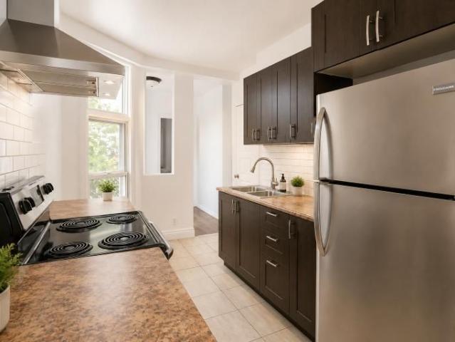 2 CH 1 SDB Westmount $1,795 /mo