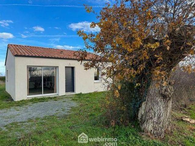 2 chambres, Montournais Pays de la Loire 85700 98377850