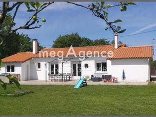 2 chambres, Bressuire Poitou 79300 101701075