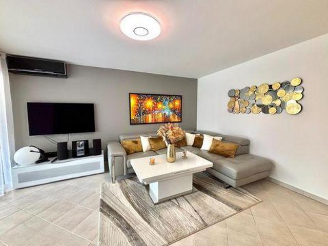 2 chambres, Frejus Provence 83600 LS104371800