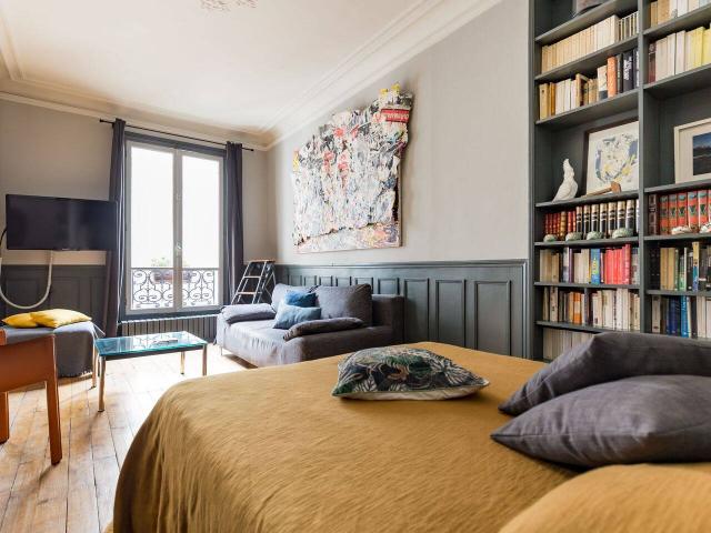 2 chambres, lumineux au 22 rue des Martyrs, au coeur du 9ième arrondissement