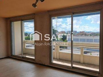 2 chambres, Lyon 8e Arrondissement Rhône 69008 103246140