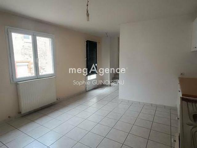 2 chambres, La Tessoualle Pays de la Loire 49280 104186527