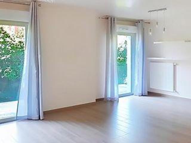 2 chambres, Les Pavillons Île 93320 102581922