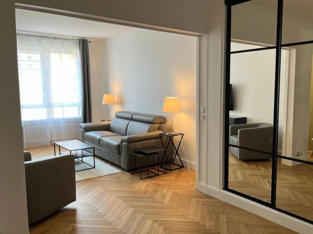2 chambres, Paris Paris 75116 65794683