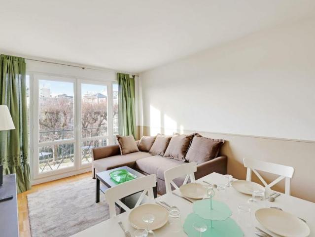 2 chambres, Suresnes Suresnes 92150 104712240