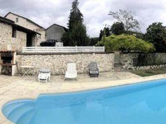 2 chambres, Saint Auvergne 15600 LS102208735