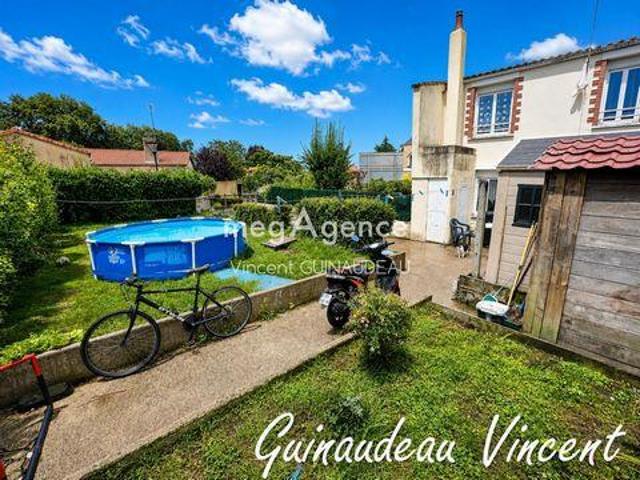 2 chambres, Treize Pays de la Loire 85590 102759638