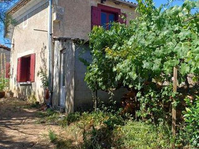 2 chambres, Yviers Poitou 16210 103927031