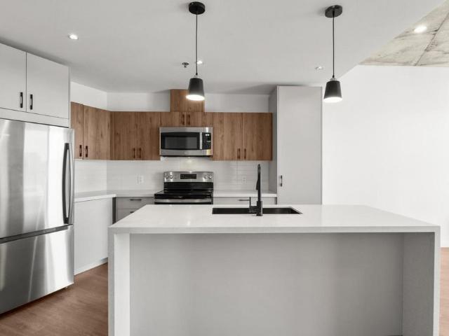 2 chambres 230 Boulevard Harwood, Vaudreuil Dorion