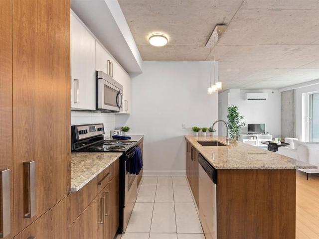 2 chambres 3280 Cavendish Boulevard, Montréal