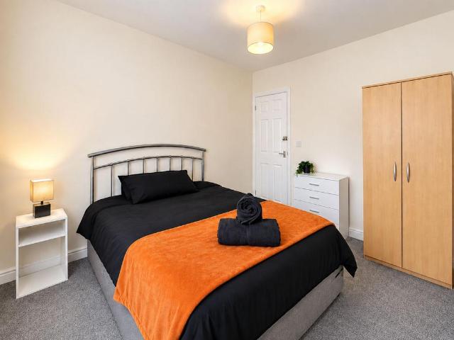 2 Chapman Street, Stockton On Tees, TS20 1 bed house of multiple occupation to rent £525 pcm £121 pw